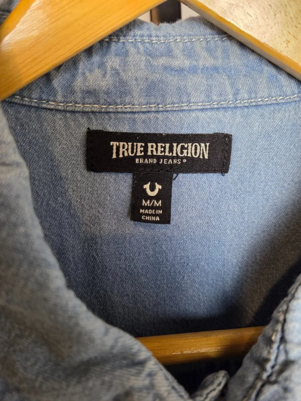 True Religion Mens Medium Blue Denim Western Shirt Pearl Snap Button Long Sleeve
